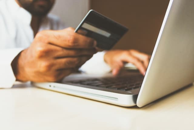 Homitask screenshot — Accept payments online, anytime
